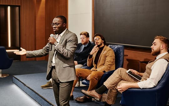 management and leadership courses by Loson